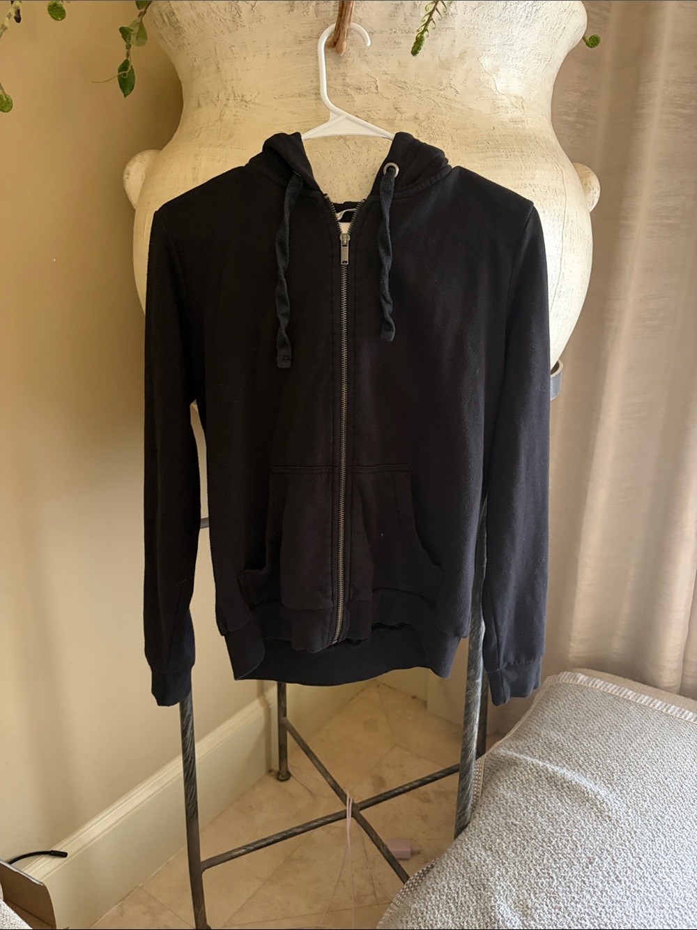 H&M Black Basic Zip Hoodie